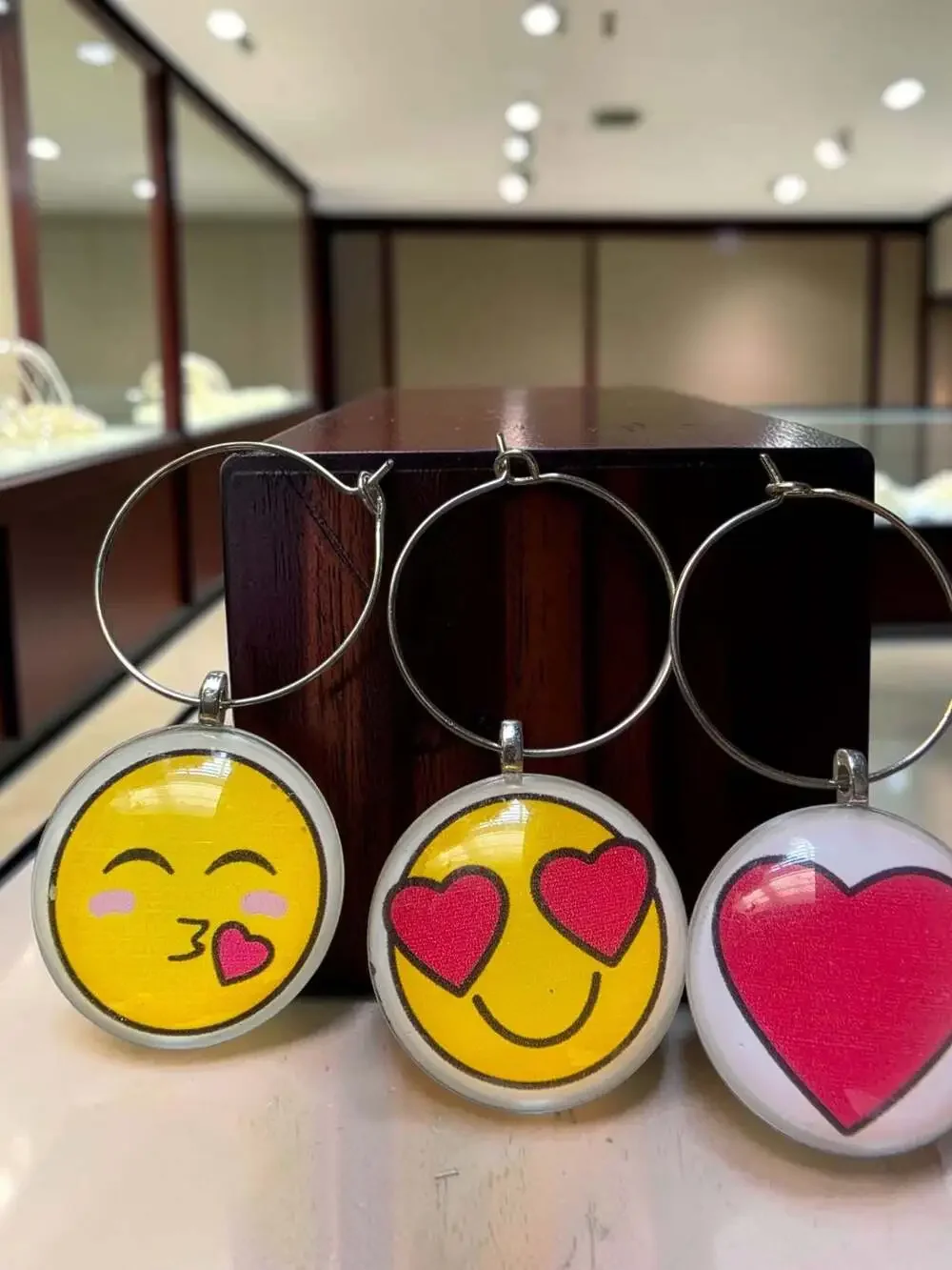 Set of 6 Emoji Wine Glass Charms with Heart and Crown Designs